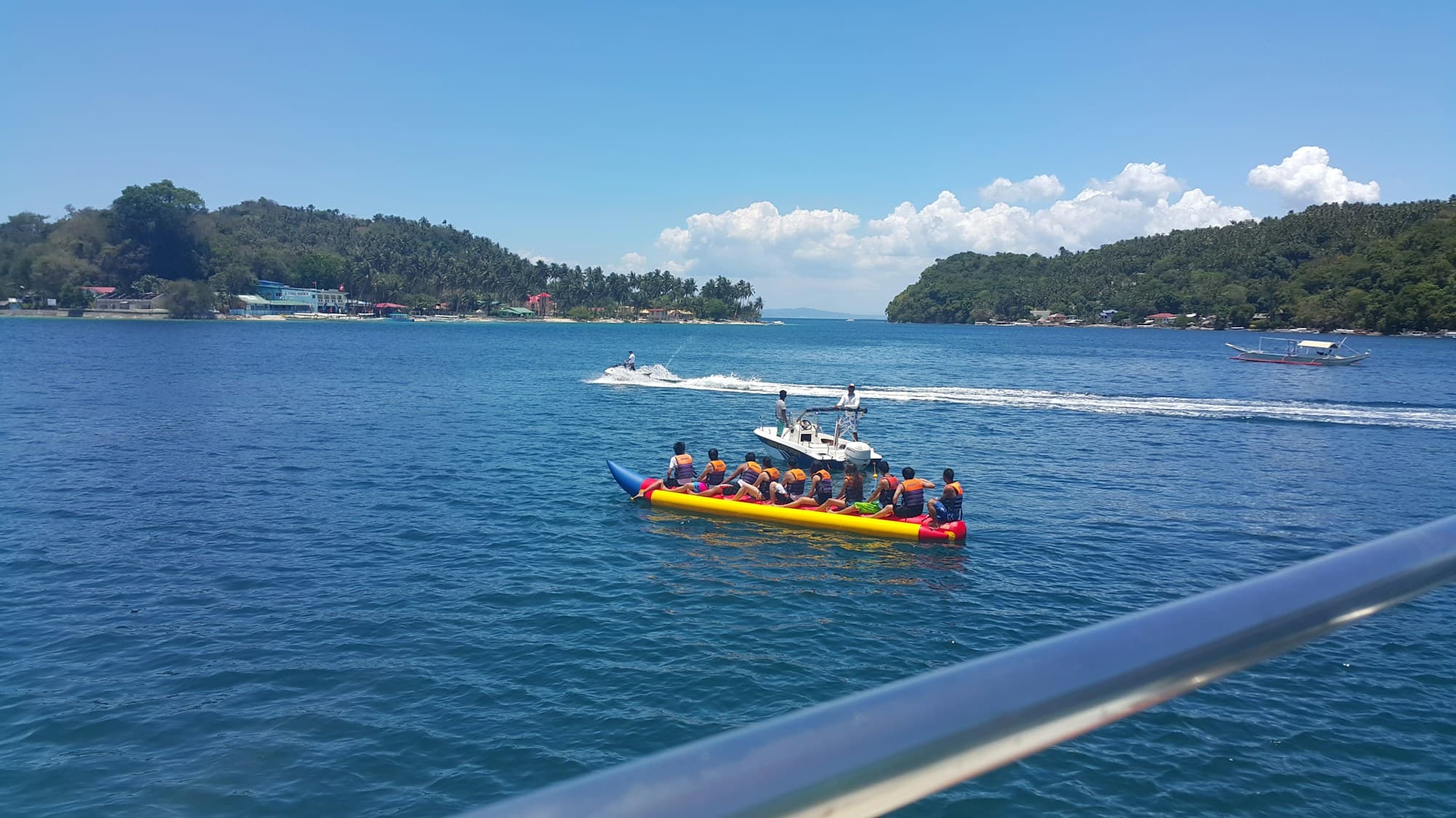 Banana Boat Private 1hr photo 3