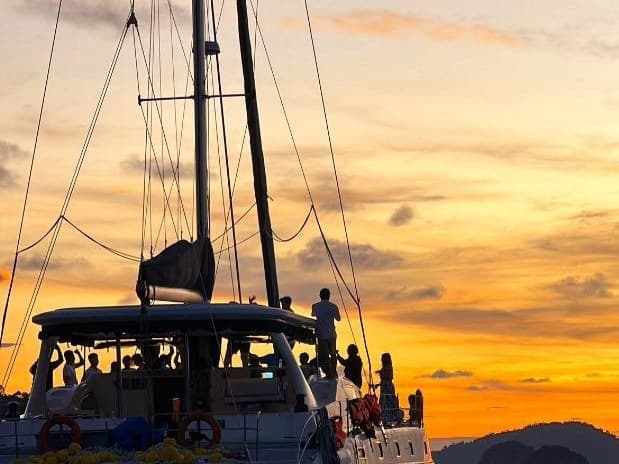 Manta Blu Sailing Cat bareboat (30) — photo 6 of 8