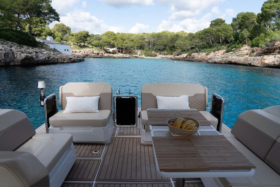 Aquila 32 Sport Cat (8) photo 3