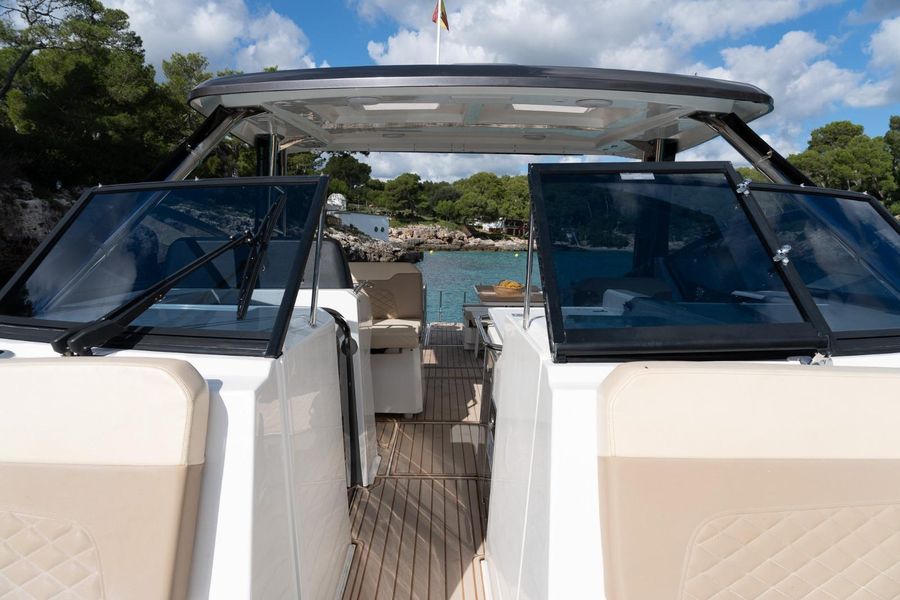 Aquila 32 Sport Cat (8) photo 4