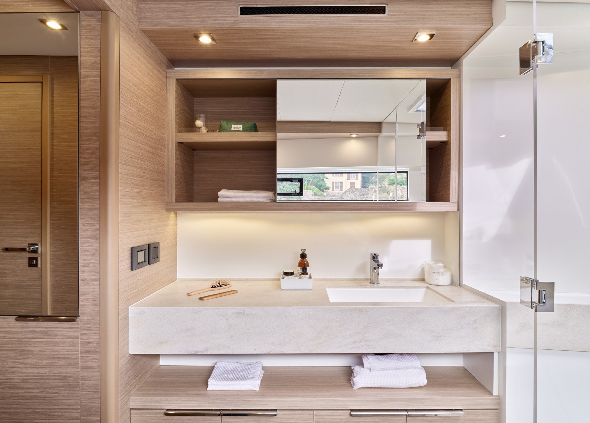 Lagoon 51 Luxury Sailing Cat bareboat (12) photo 4