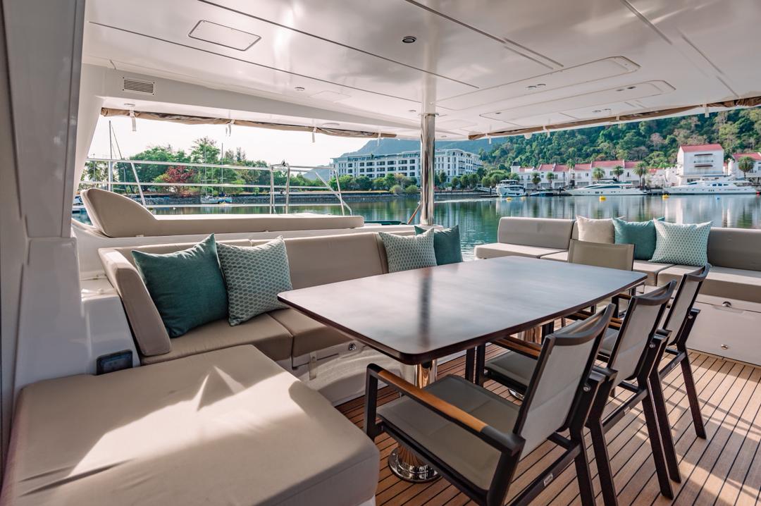 Lagoon 620 Luxury Power Cat bareboat (12-20), photo 6 of 8