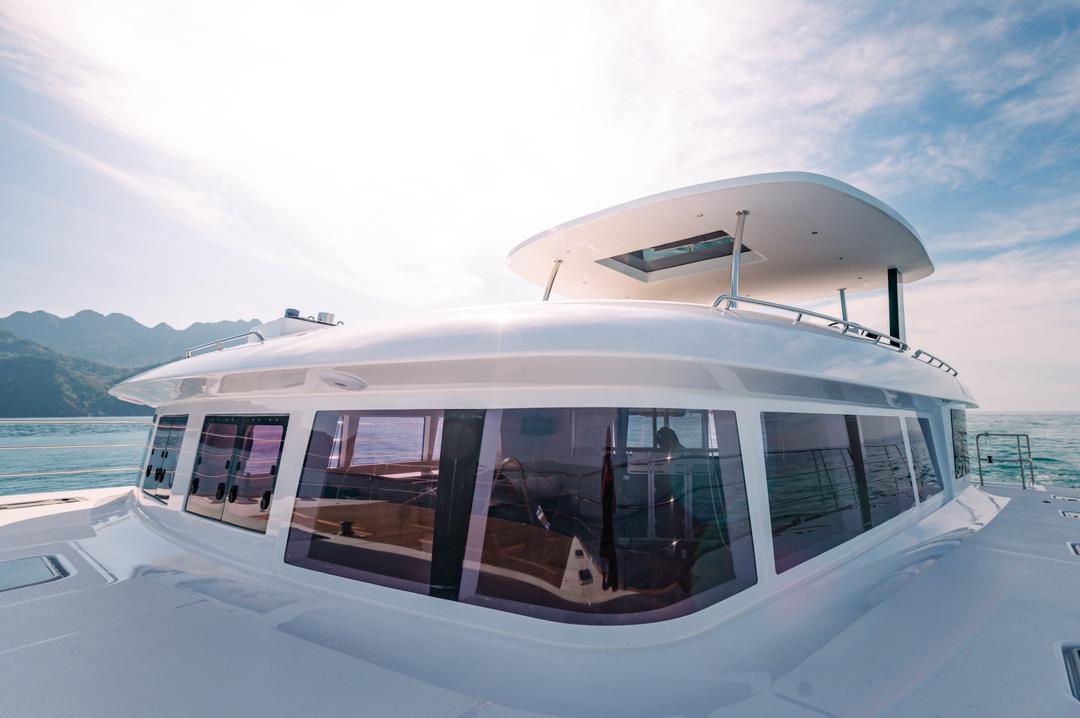 Lagoon 620 Luxury Power Cat bareboat (12-20) photo 2