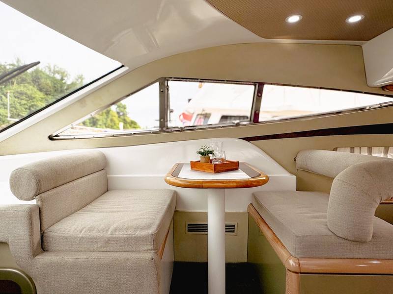 Ferretti 46 Luxury Motor Yacht (10), photo 5 of 7