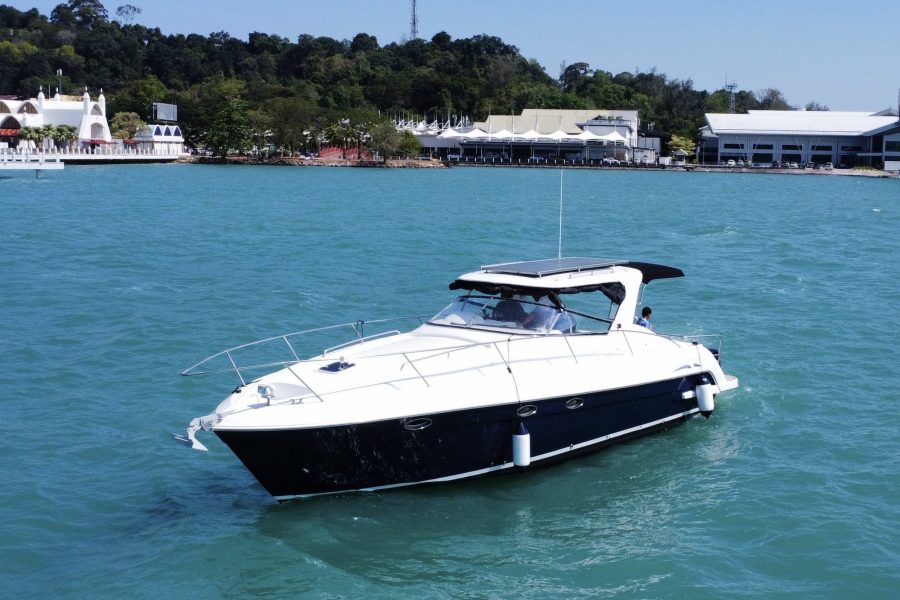 Mila Motor Yacht (8-12) photo 2
