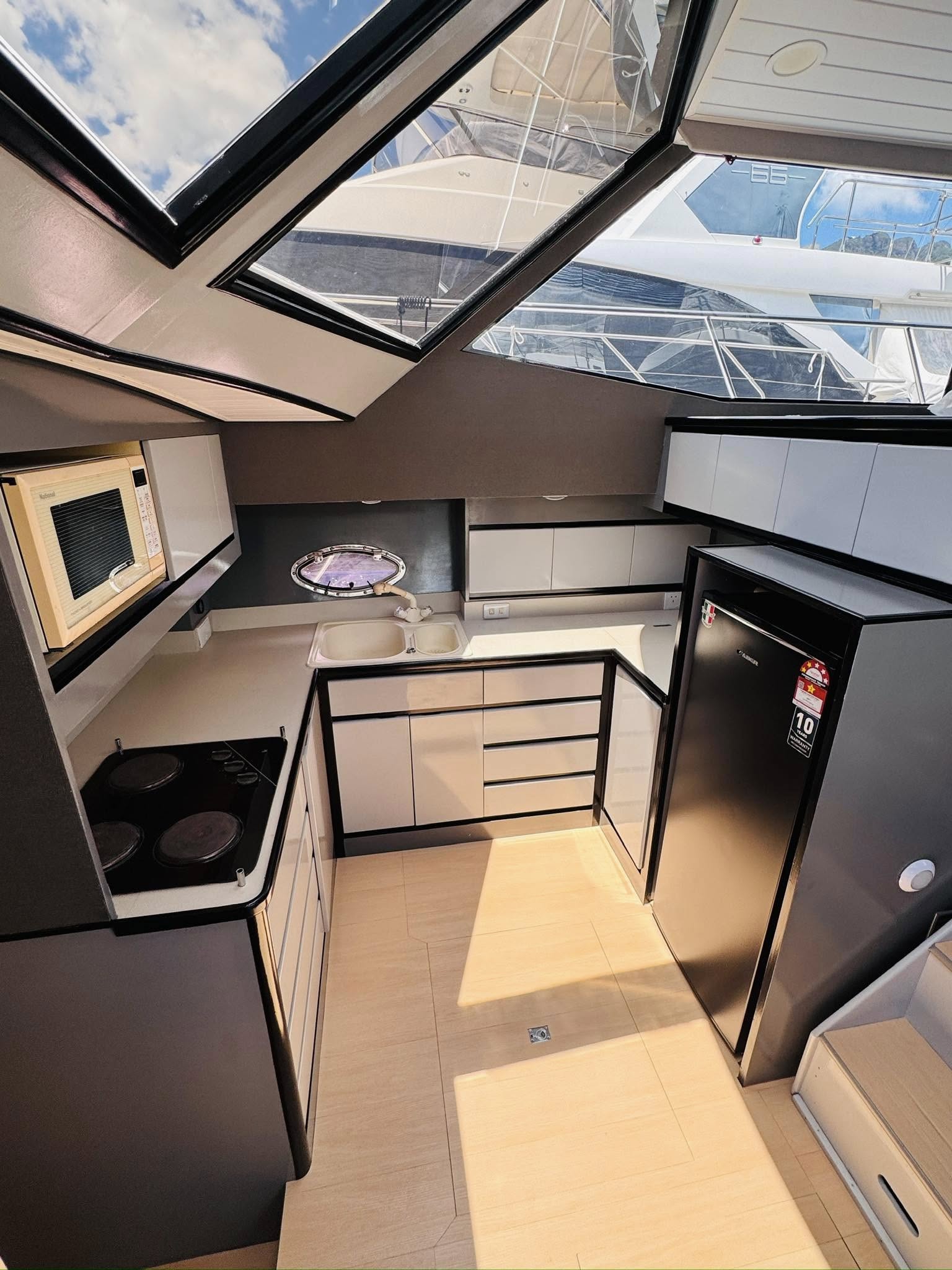 One & Only 53 Motor Yacht bareboat (33) photo 3