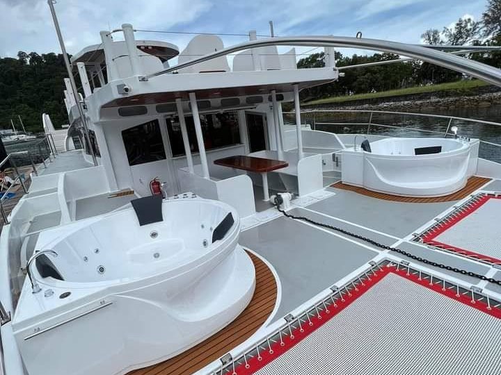 Super Rich Power Cat bareboat (35) photo 4